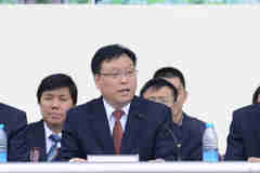 成都航院隆重舉行2015級新生軍訓閱兵式暨開學典禮